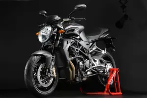 MV Agusta Brutale 920 Front 3-Quarter